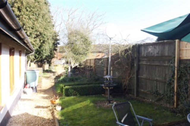  Image of 1 bedroom Studio flat to rent in Wallingford Street Wantage OX12 at Wantage, OX12 8AU